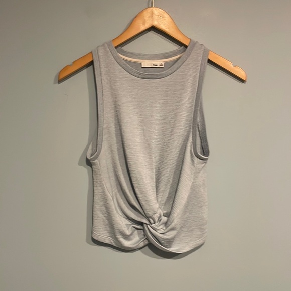 Wilfred Tops - Wilfred free knot crop tank top size small